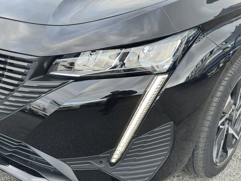 Photo de la voiture PEUGEOT 308 SW PureTech 130ch S&S EAT8 Allure Pack