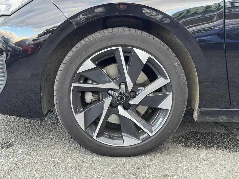 Photo de la voiture PEUGEOT 308 SW PureTech 130ch S&S EAT8 Allure Pack