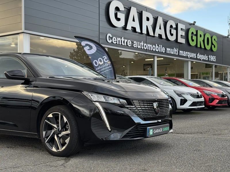 Photo de la voiture PEUGEOT 308 SW PureTech 130ch S&S EAT8 Allure Pack