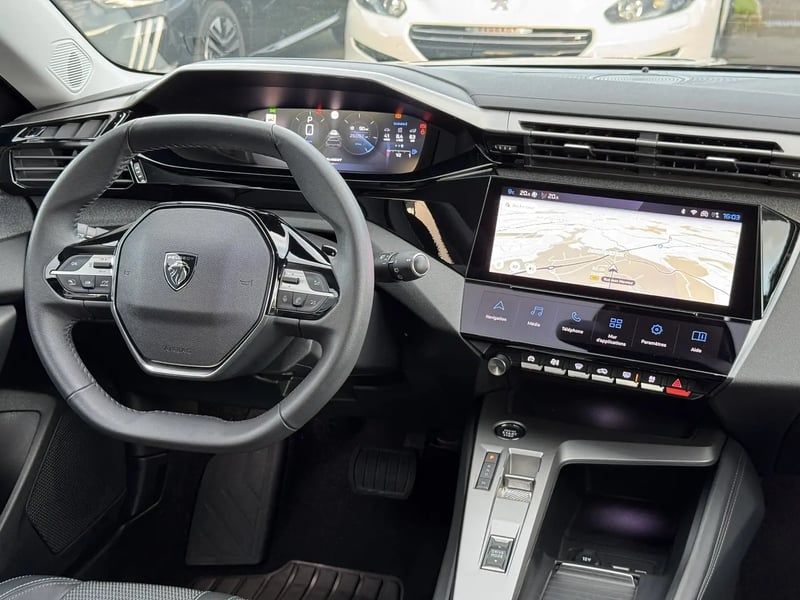 Photo de la voiture PEUGEOT 308 SW PureTech 130ch S&S EAT8 Allure Pack