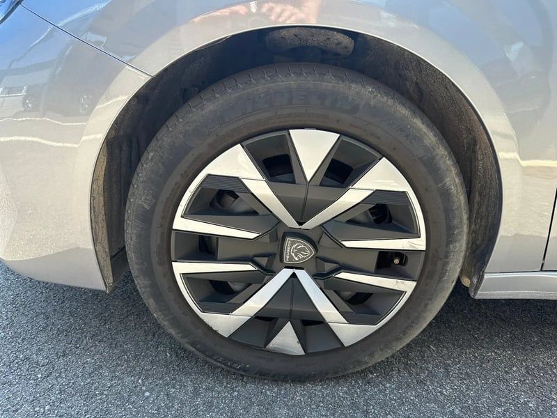 Photo de la voiture PEUGEOT 208 100 S&S BVM6 Style