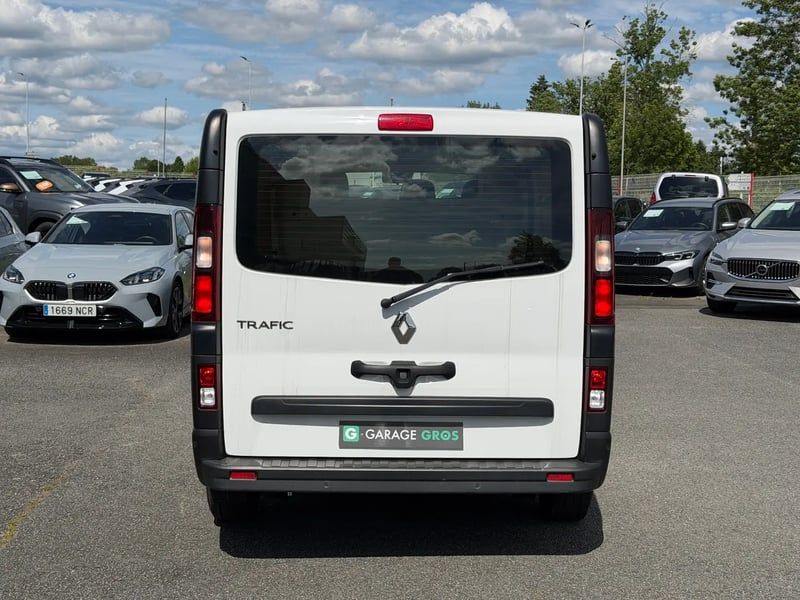 Photo de la voiture RENAULT TRAFIC FOURGON FG BLUE DCI 130 L1H1 2T8 GSR2 ADVANCE