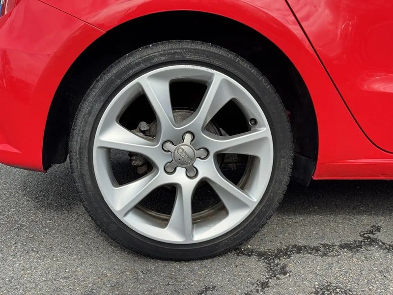 Photo de la voiture AUDI A1 SPORTBACK 1.4 TFSI 125 BVM6 Ambition