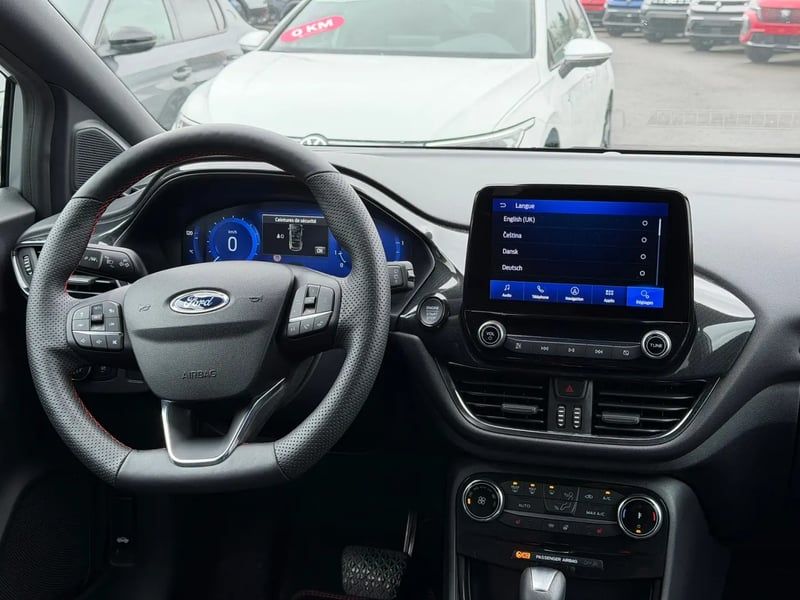 Photo de la voiture FORD PUMA 1.0 EcoBoost 155 ch mHEV S&S Powershift ST-Line