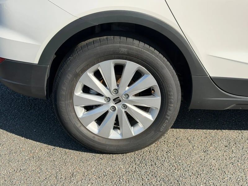 Photo de la voiture SEAT ARONA 1.0 TSI 110 ch Start/Stop DSG7 Style Business