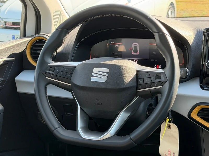 Photo de la voiture SEAT ARONA 1.0 TSI 110 ch Start/Stop DSG7 Style Business