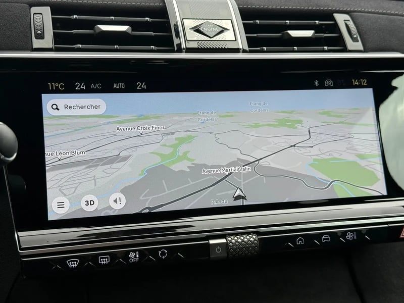 Photo de la voiture DS DS 7 Hybride Rechargeable E-Tense 225 EAT8 Performance Line