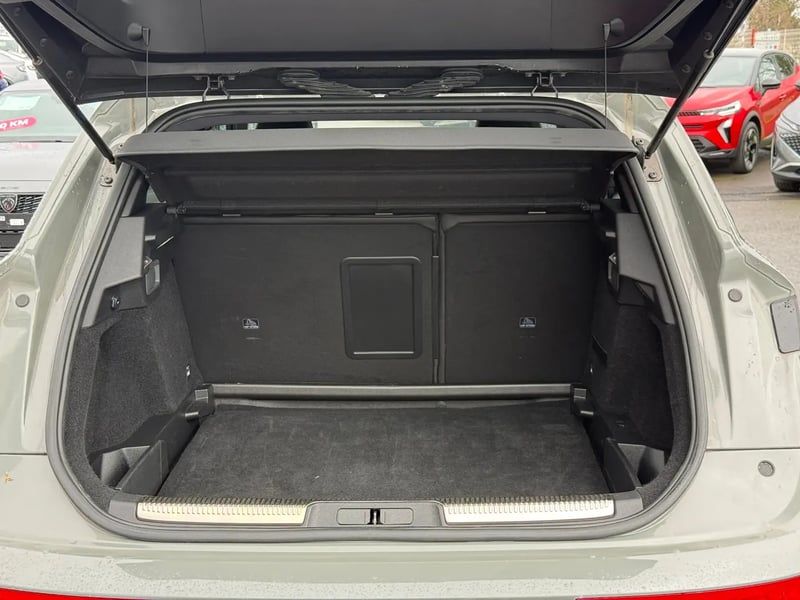 Photo de la voiture DS DS 7 Hybride Rechargeable E-Tense 225 EAT8 Performance Line