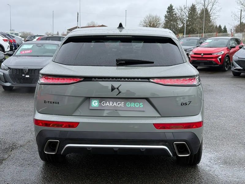 Photo de la voiture DS DS 7 Hybride Rechargeable E-Tense 225 EAT8 Performance Line