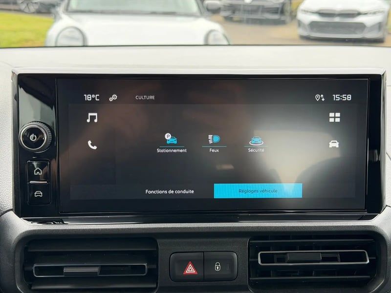 Photo de la voiture CITROEN E-BERLINGO Taille M 136 ch 54 kWh Plus
