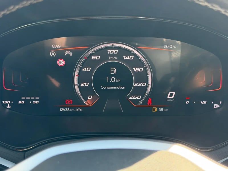 Photo de la voiture SEAT ARONA 1.0 TSI 110 ch Start/Stop BVM6 Style Business