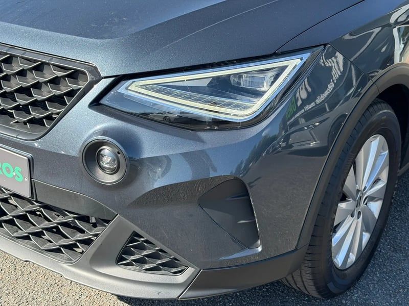 Photo de la voiture SEAT ARONA 1.0 TSI 110 ch Start/Stop BVM6 Style Business