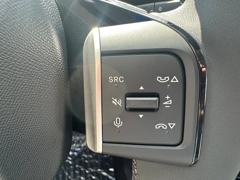 Photo de la voiture CITROEN C3 AIRCROSS Hybride 145 ch Aut Max