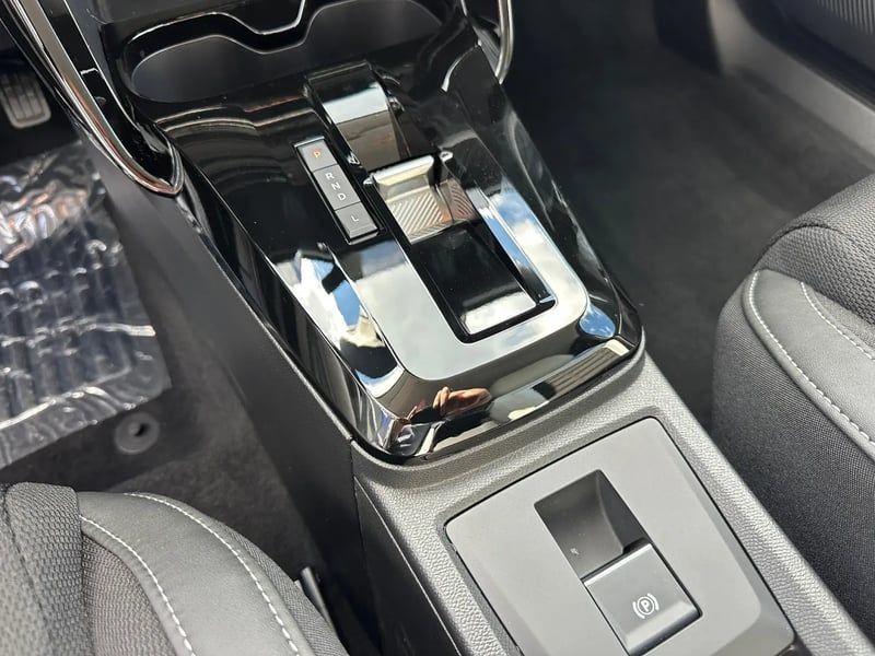 Photo de la voiture CITROEN C3 AIRCROSS Hybride 145 ch Aut Max