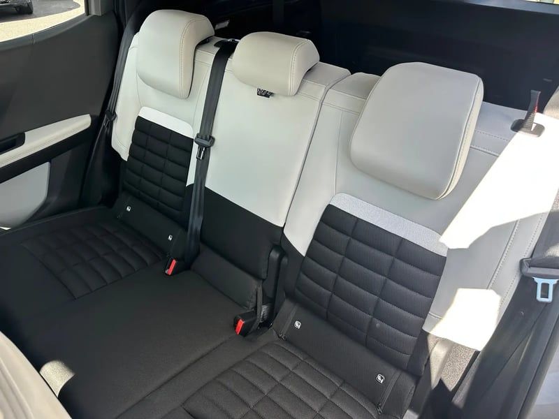 Photo de la voiture CITROEN C3 AIRCROSS Hybride 145 ch Aut Max
