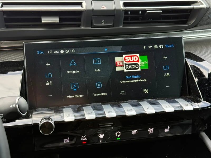 Photo de la voiture PEUGEOT 508 SW Hybrid 180 e-EAT8 Allure