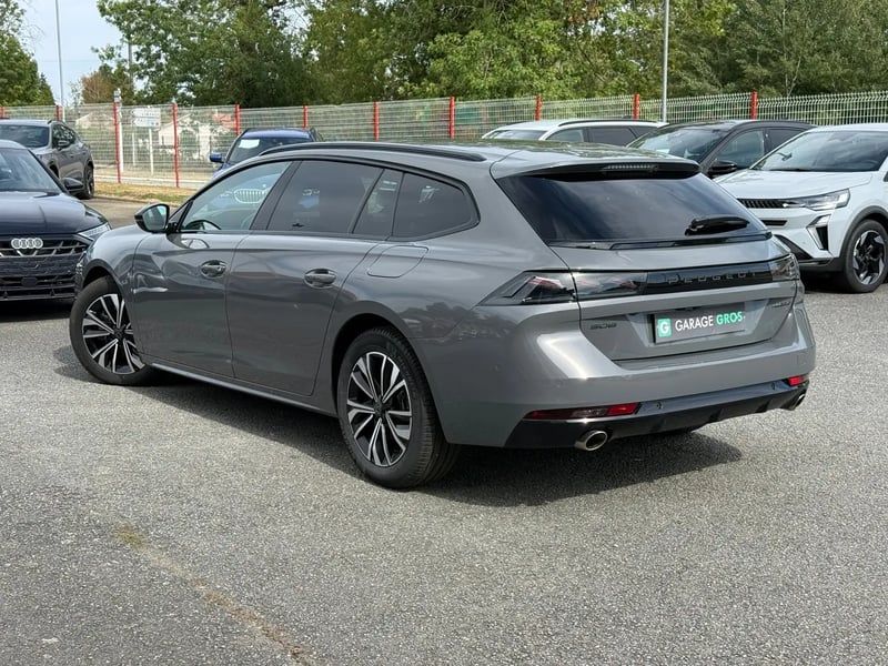 Photo de la voiture PEUGEOT 508 SW Hybrid 180 e-EAT8 Allure