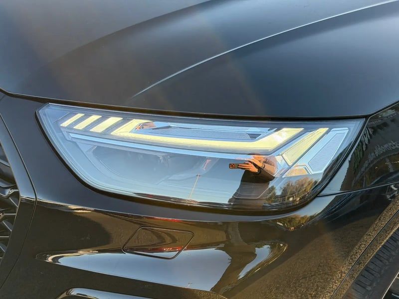 Photo de la voiture AUDI Q5 SPORTBACK 35 TDI 163 S tronic 7 S line