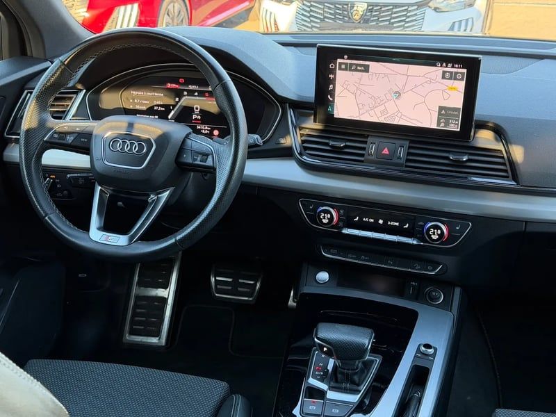 Photo de la voiture AUDI Q5 SPORTBACK 35 TDI 163 S tronic 7 S line