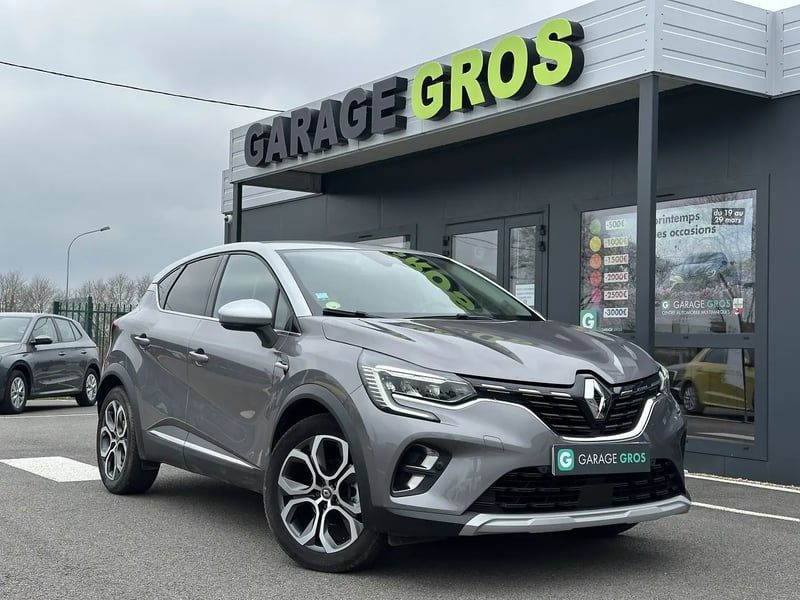 Photo de la voiture RENAULT CAPTUR Blue dCi 115 Intens