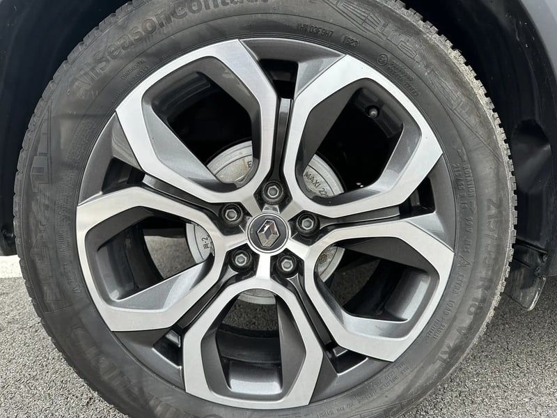 Photo de la voiture RENAULT CAPTUR Blue dCi 115 Intens