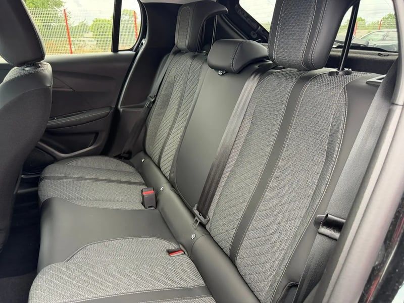 Photo de la voiture PEUGEOT 208 100 S&S BVM6 Allure