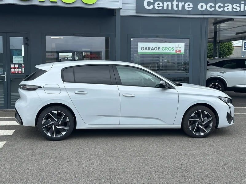Photo de la voiture PEUGEOT 308 Hybrid 145 e-DCS6 Allure