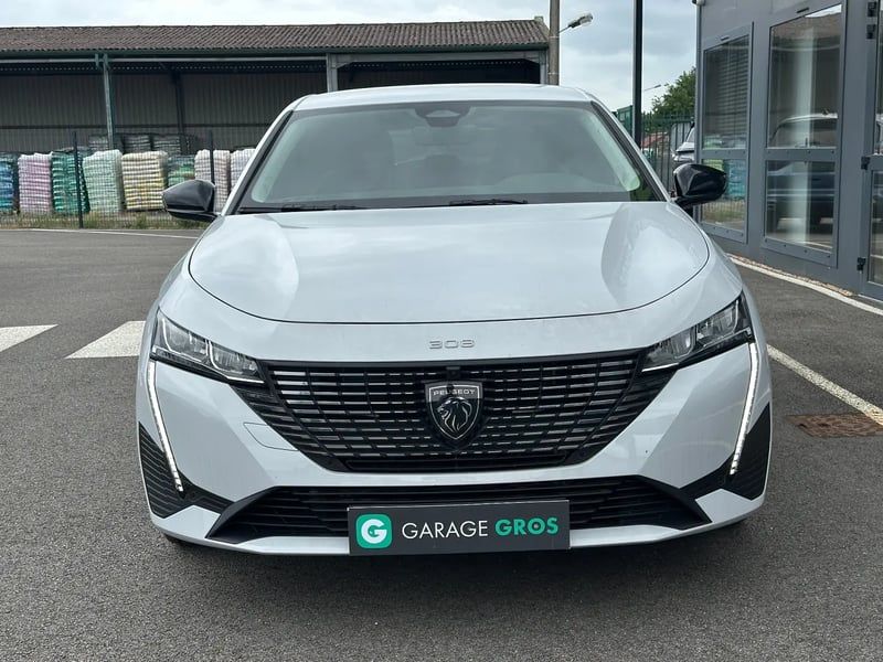 Photo de la voiture PEUGEOT 308 Hybrid 145 e-DCS6 Allure