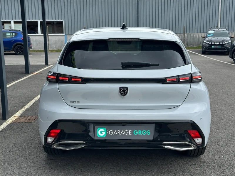 Photo de la voiture PEUGEOT 308 Hybrid 145 e-DCS6 Allure