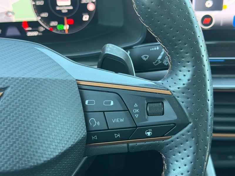 Photo de la voiture CUPRA FORMENTOR 1.4 e-HYBRID 204 ch DSG6 V