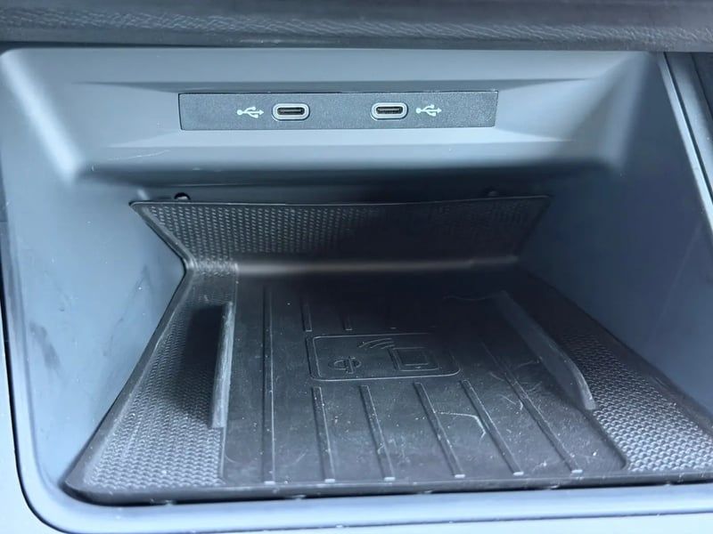 Photo de la voiture CUPRA FORMENTOR 1.4 e-HYBRID 204 ch DSG6 V