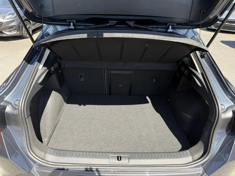 Photo de la voiture CUPRA FORMENTOR 1.4 e-HYBRID 204 ch DSG6 V