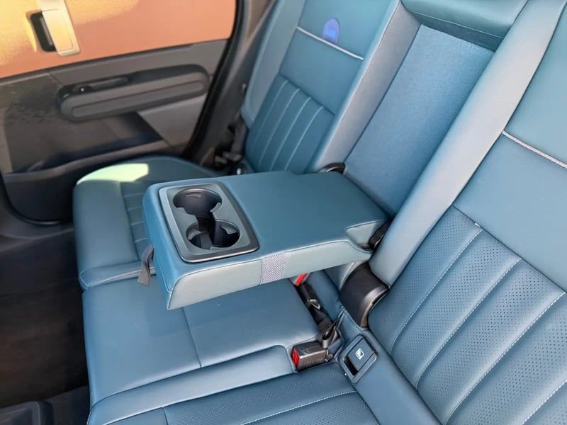 Photo de la voiture MINI COUNTRYMAN U25 163 ch DKG7 D Favoured