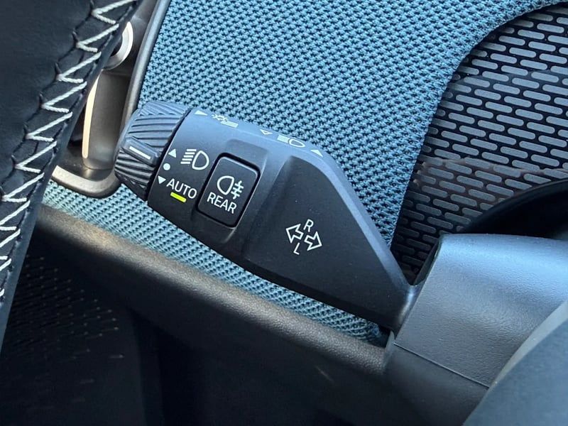 Photo de la voiture MINI COUNTRYMAN U25 163 ch DKG7 D Favoured