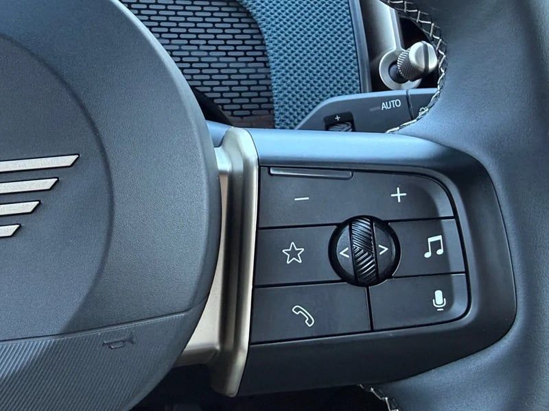 Photo de la voiture MINI COUNTRYMAN U25 163 ch DKG7 D Favoured