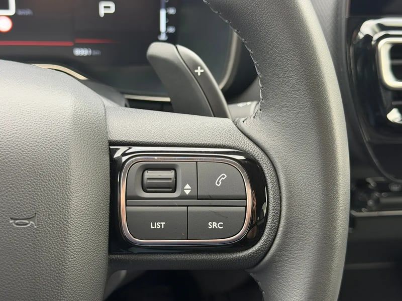 Photo de la voiture CITROEN C5 AIRCROSS Hybride 136 e-DCS6 Max