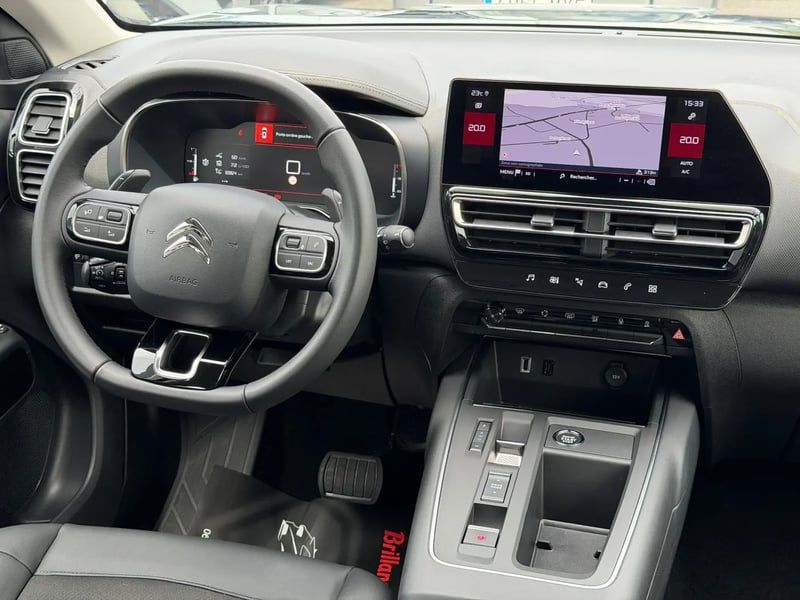 Photo de la voiture CITROEN C5 AIRCROSS Hybride 136 e-DCS6 Max