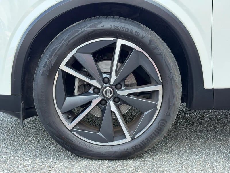 Photo de la voiture NISSAN QASHQAI 2021 Mild Hybrid 140 ch Tekna
