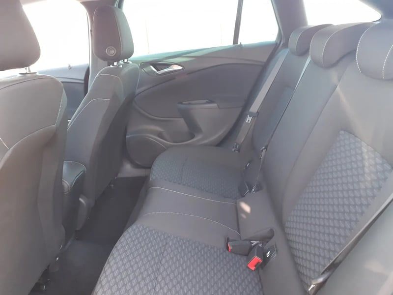 Photo de la voiture OPEL ASTRA SPORTS TOURER 1.5 Diesel 122 ch BVM6 Edition Business