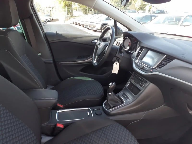 Photo de la voiture OPEL ASTRA SPORTS TOURER 1.5 Diesel 122 ch BVM6 Edition Business