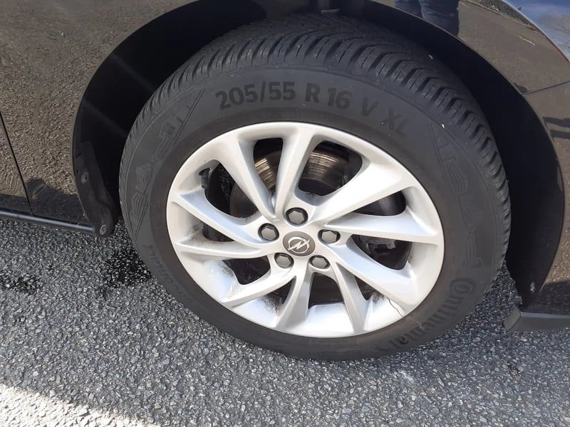 Photo de la voiture OPEL ASTRA SPORTS TOURER 1.5 Diesel 122 ch BVM6 Edition Business