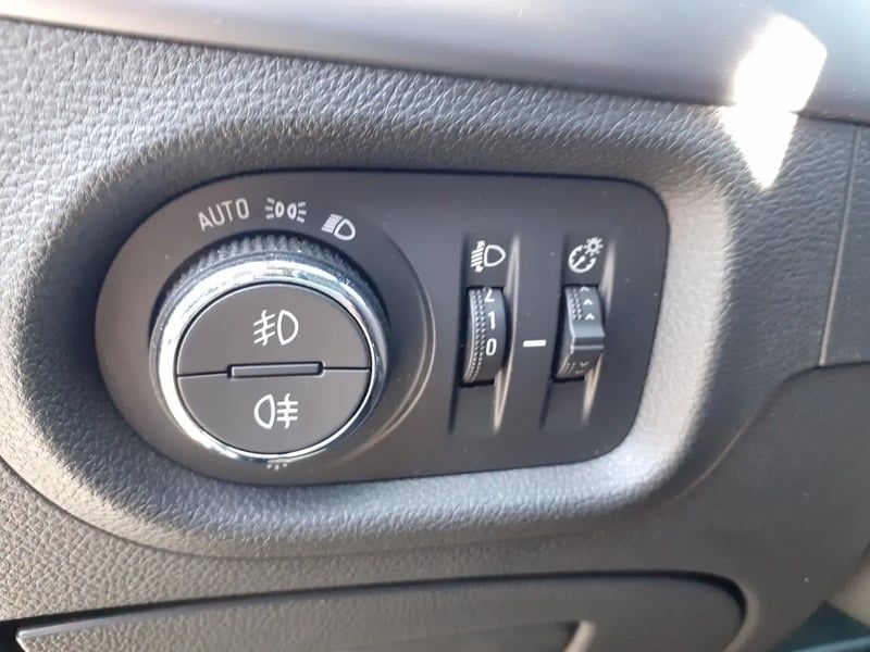 Photo de la voiture OPEL ASTRA SPORTS TOURER 1.5 Diesel 122 ch BVM6 Edition Business