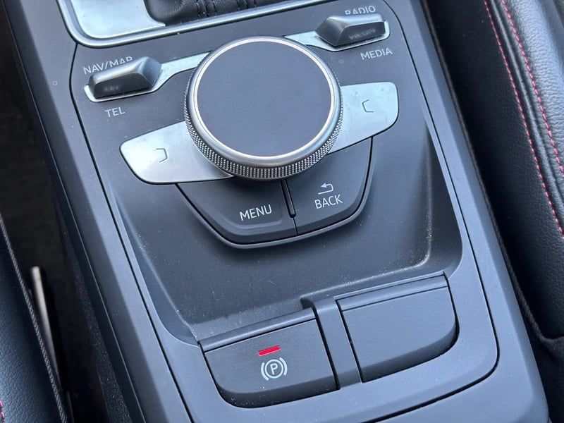 Photo de la voiture AUDI Q2 30 TDI 116 S tronic 7 Sport Limited