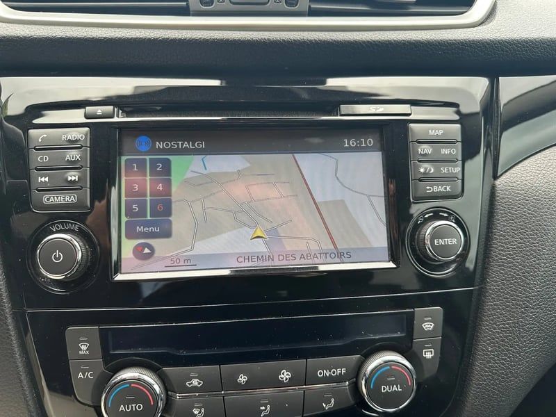 Photo de la voiture NISSAN QASHQAI 1.6 dCi 130 Stop/Start Tekna