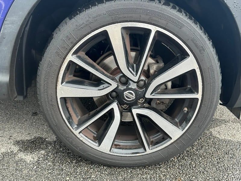 Photo de la voiture NISSAN QASHQAI 1.6 dCi 130 Stop/Start Tekna