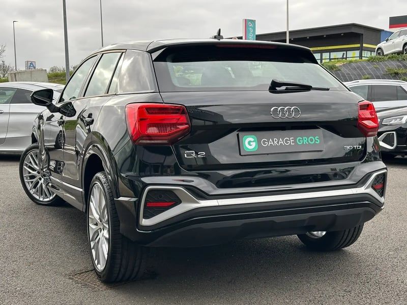 Photo de la voiture AUDI Q2 30 TDI 116 S tronic 7 S-line