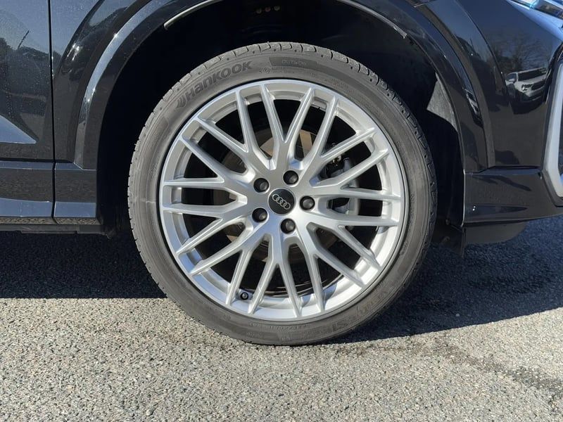 Photo de la voiture AUDI Q2 30 TDI 116 S tronic 7 S-line