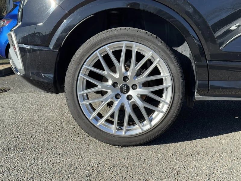 Photo de la voiture AUDI Q2 30 TDI 116 S tronic 7 S-line