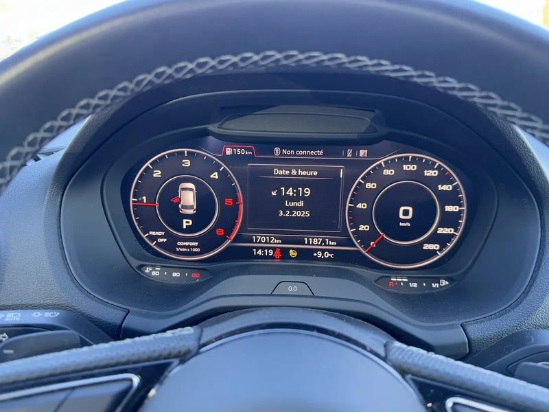 Photo de la voiture AUDI Q2 30 TDI 116 S tronic 7 S-line