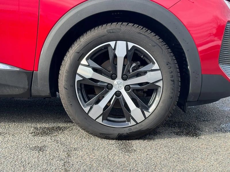 Photo de la voiture PEUGEOT 3008 BlueHDi 130ch S&S EAT8 Allure Pack